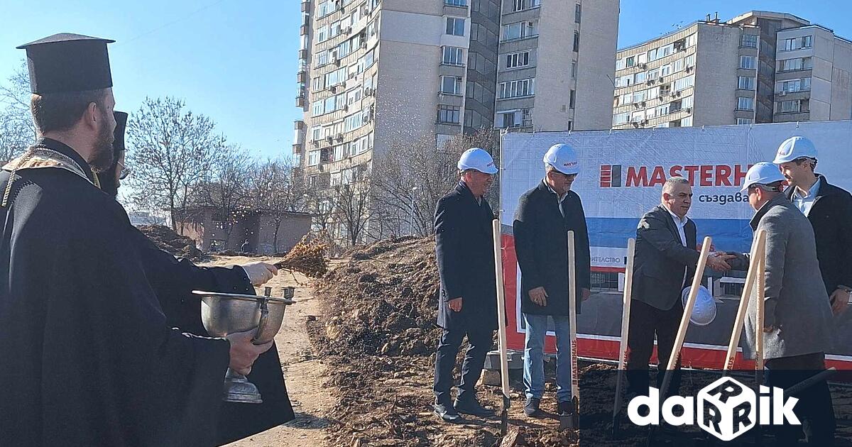 Областният управител Чавдар Божурски взе участие в символична първа копка