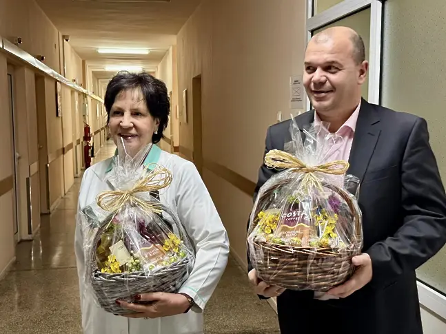  Болницата в Кюстендил означи Бабинден 