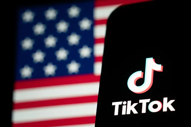 TikTok отново работи в САЩ