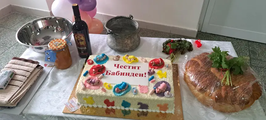 Жени ГЕРБ - Плевен с поздрав по повод Деня на родилната помощ/СНИМКИ/