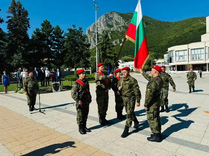 На 31 януари  тържествено ще се закълнат войниците от Военно формирование 54990 на площад “Христо Ботев” Враца