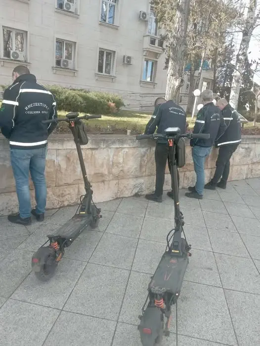 Продължават проверките за нарушители, управляващи тротинетки  във Враца