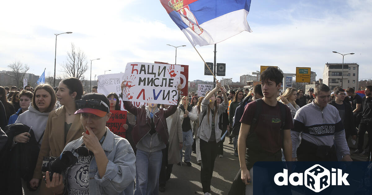 Протестиращи сръбски студенти започнаха 24 часова блокада напътен възел който