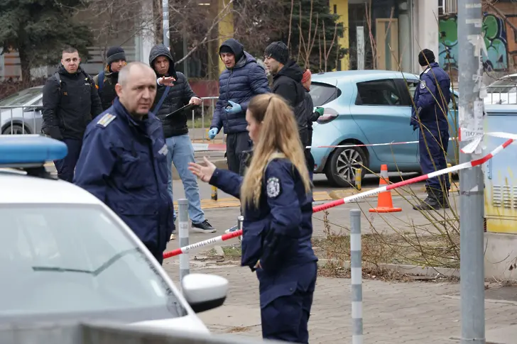  Жената, намушкала хора в центъра на София, е с сложена психиатрична диагноза 