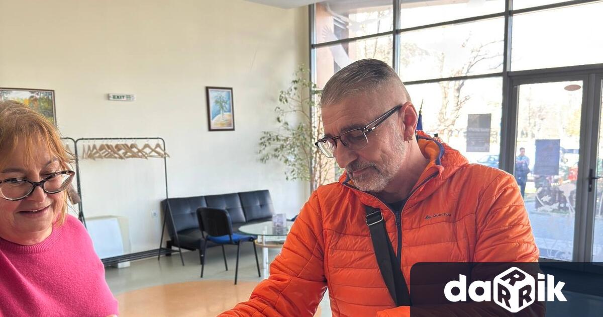 Дирекция на Природен парк Сините камъни и един от сливенските