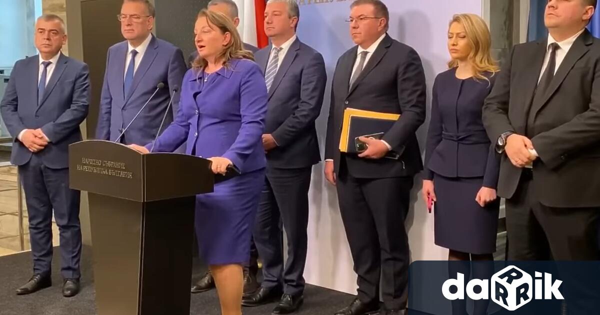 Представителите наСъвета за съвместно управлениедадоха изявление пред журналисти в Народното