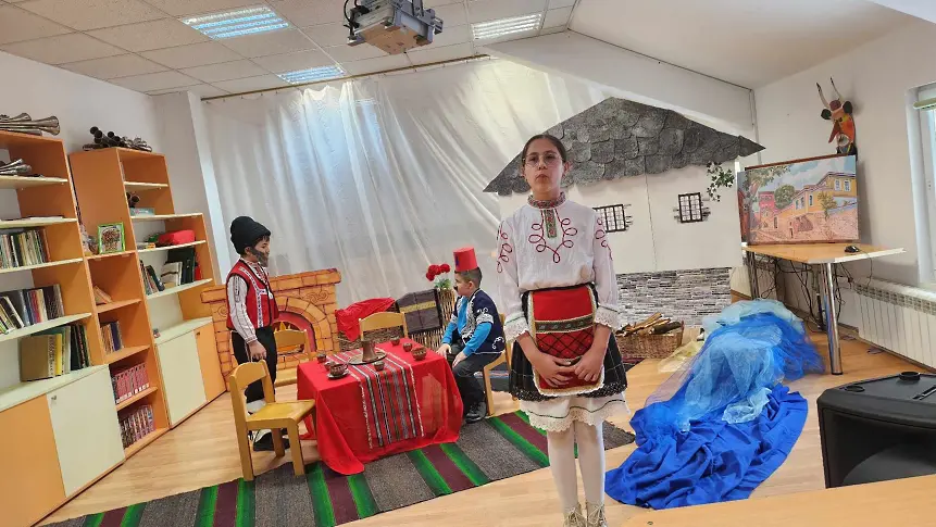  С разнообразни начинания Иновативно НУ „ Христо Ботев “ - Плевен уважи Апостола на свободата 