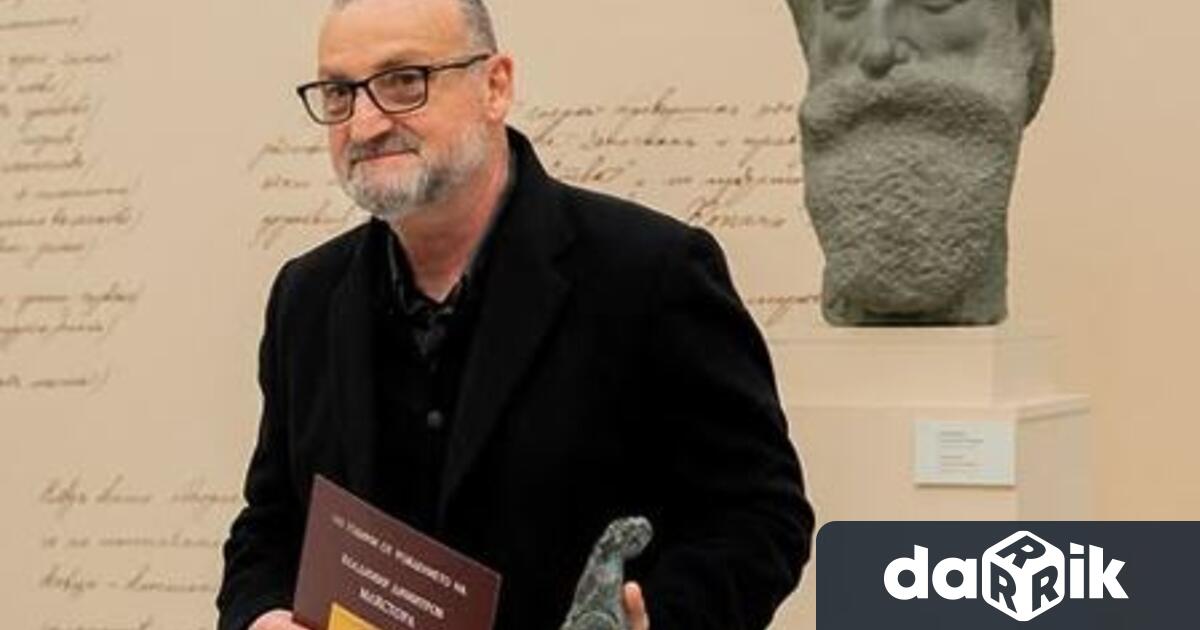 Директорът на Художествена галерия Никола Петров във Видин – Богдан