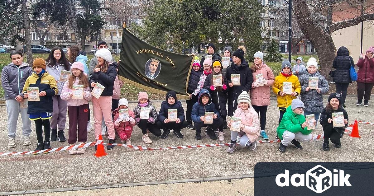 Ученици от I до XII клас от училища в Плевен