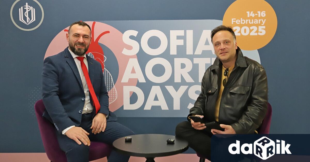 Д р Никола Колев е специалист съдов хирург във Военномедицинска академия