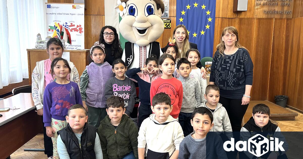 По покана на МКБППМН популярният герой Българознайко гостува на ученици