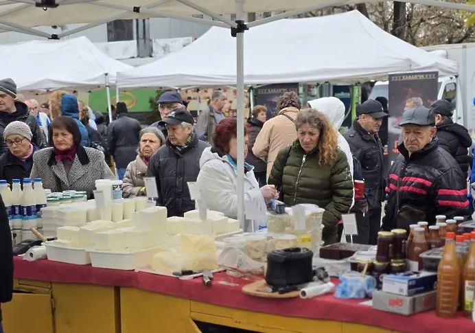 Фермерският пазар в Плевен днес с февруарско издание 