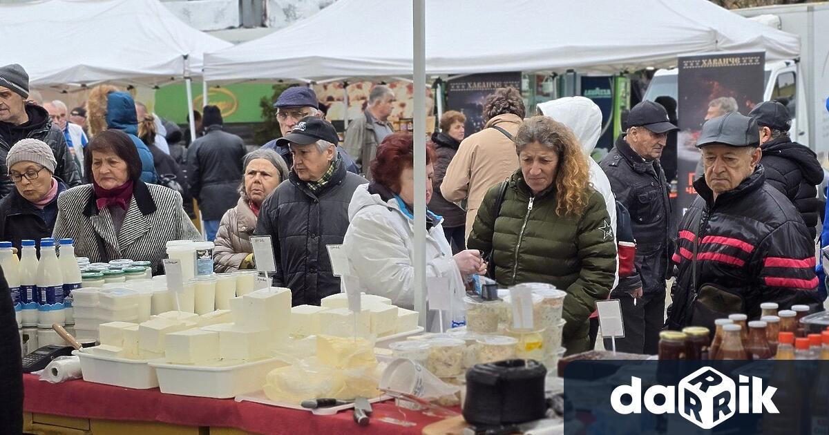 И днес 21 февруари петък превърналият се в традиция