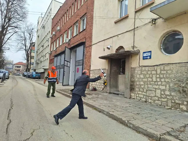  В Плевен показаха план за ремонт и създаване на хибридна фотоволтаична система в постройката на РДПБЗН – Плевен 