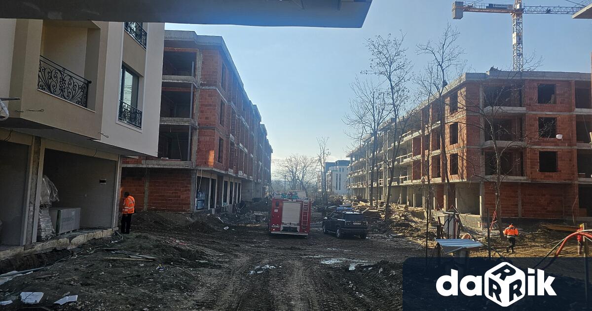 Покрив на новострояща се сграда в Пловдив гори По първоначална