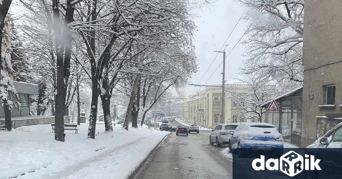 В събота ще преобладава слънчево време Сутринта на много места