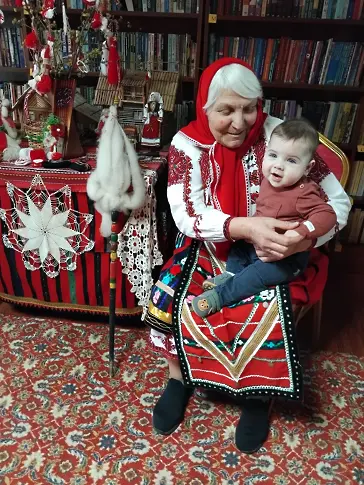  Баба Марта в НЧ ”Зора -1990 година ” село Победа 