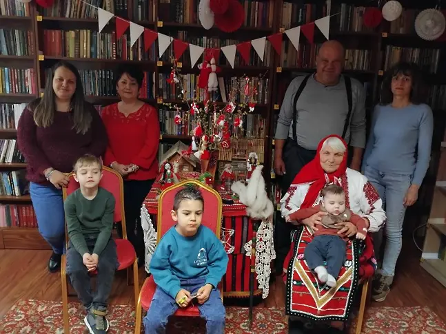  Баба Марта в НЧ ”Зора -1990 година ” село Победа 