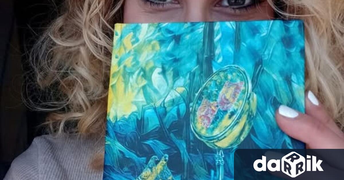 Актрисата от ДКТ Враца Цветана Горкииздаде първата си стихосбирка –