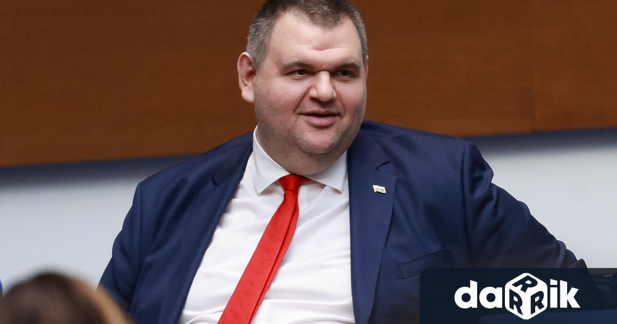 Лидерът на ДПС Ново начало Делян Пеевски който доскоро се лансираше