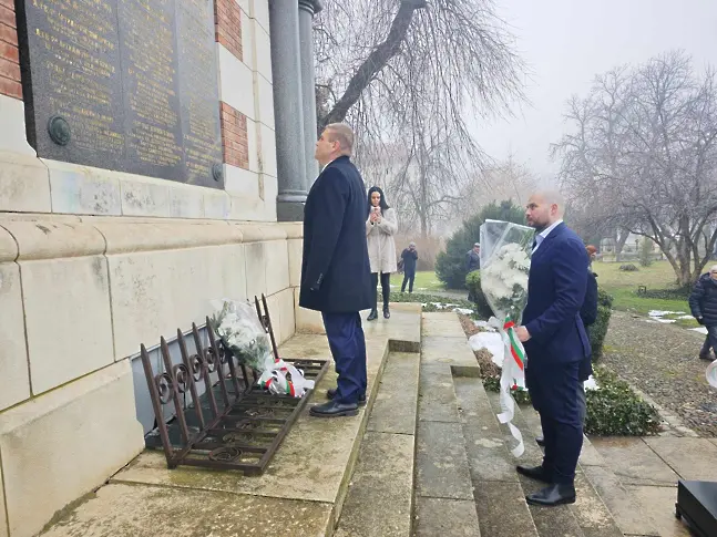  С панихида Плевен уважи паметта на Цар Освободител Александър ІІ 