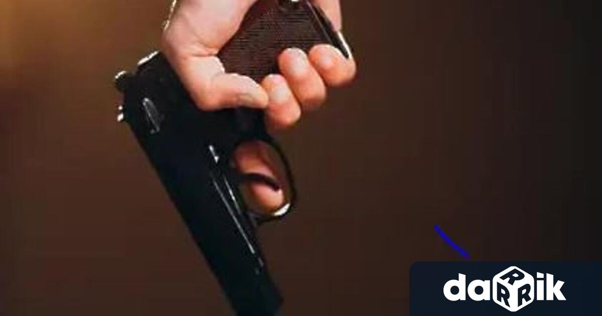 Мъж заплаши с пистолет дете във врачанското село Липница Случката