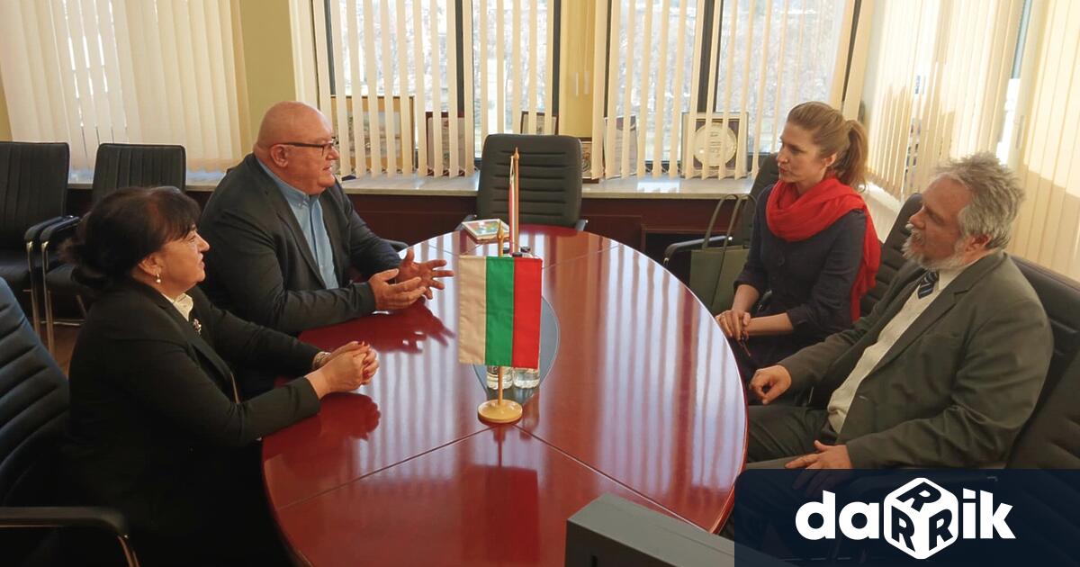 В навечерието на националния празник на Унгария 15 март извънредният