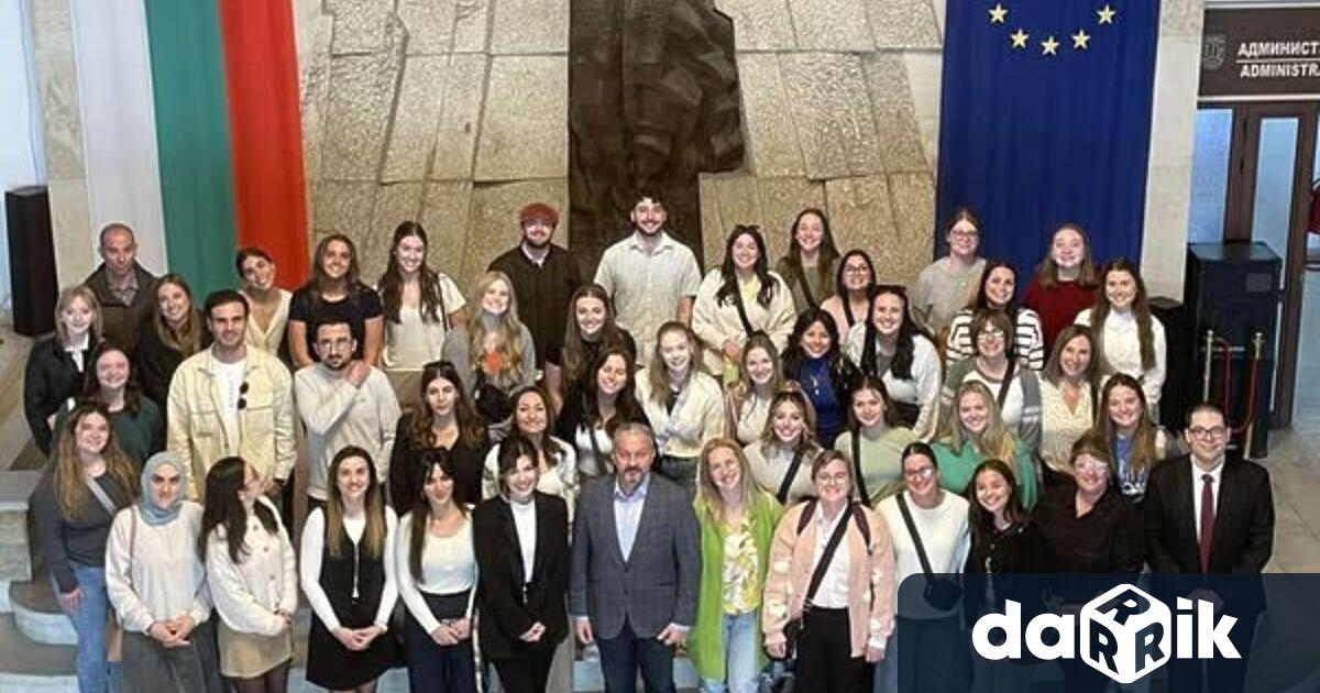 Община Севлиево в партньорство със сдружение Общинска младеж Хоталич