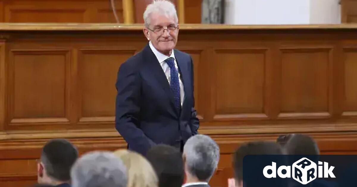 Няма риск да спрем да подкрепяме управлението Това заяви депутатът