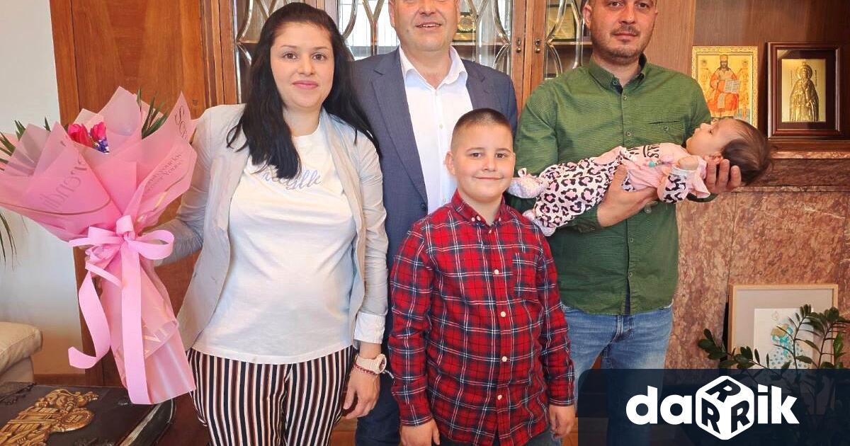 Дни преди посрещането на Първа пролет първото бебе на Плевен