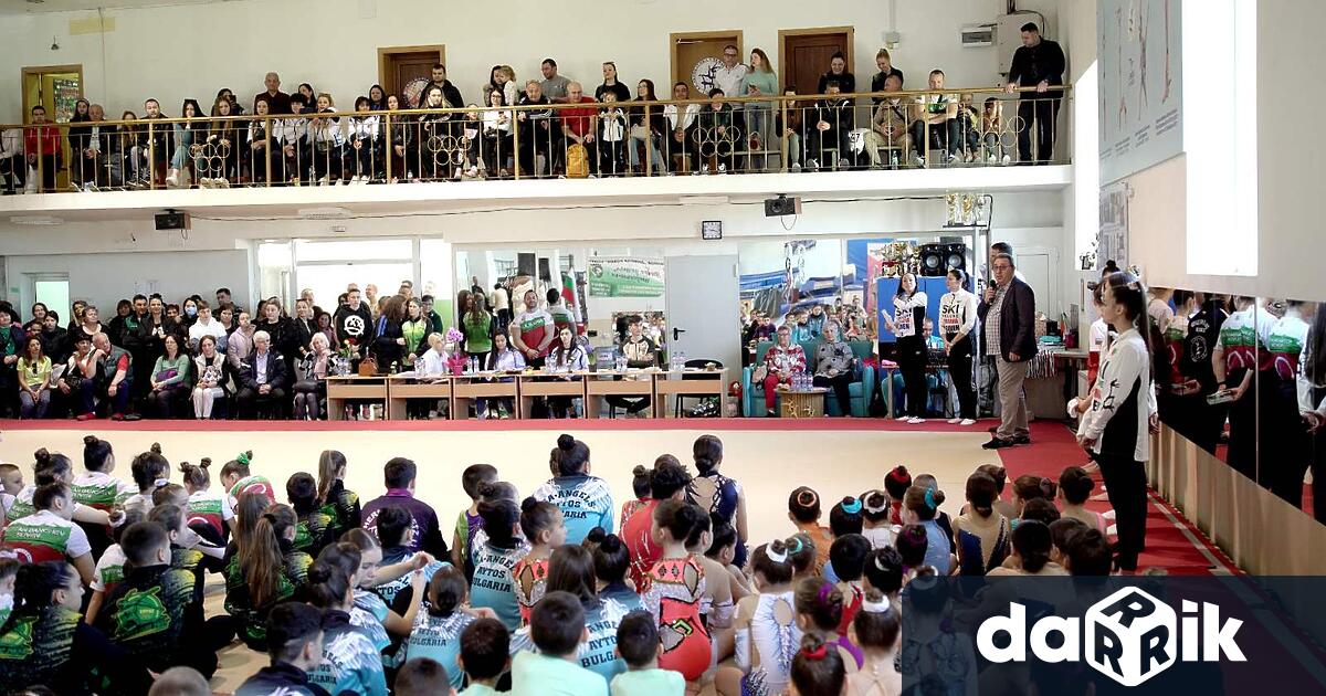 Сливен бе домакин на общински турнир по акробатика Откриването на спортната