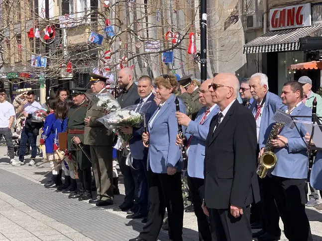  С церемониален обред Гарнизон Плевен означи своя празник/СНИМКИ/ 