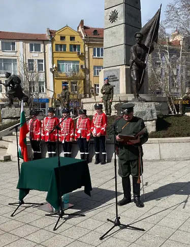  С церемониален обред Гарнизон Плевен означи своя празник/СНИМКИ/ 