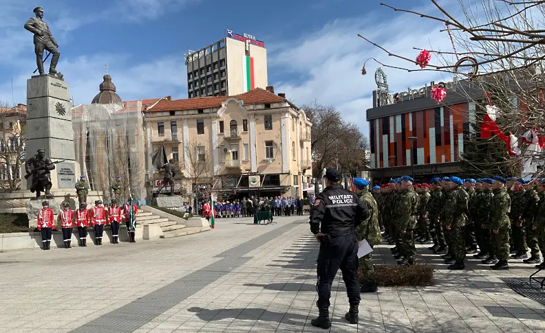 С церемониален обред Гарнизон Плевен означи своя празник/СНИМКИ/ 
