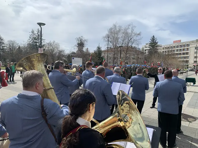  С церемониален обред Гарнизон Плевен означи своя празник/СНИМКИ/ 