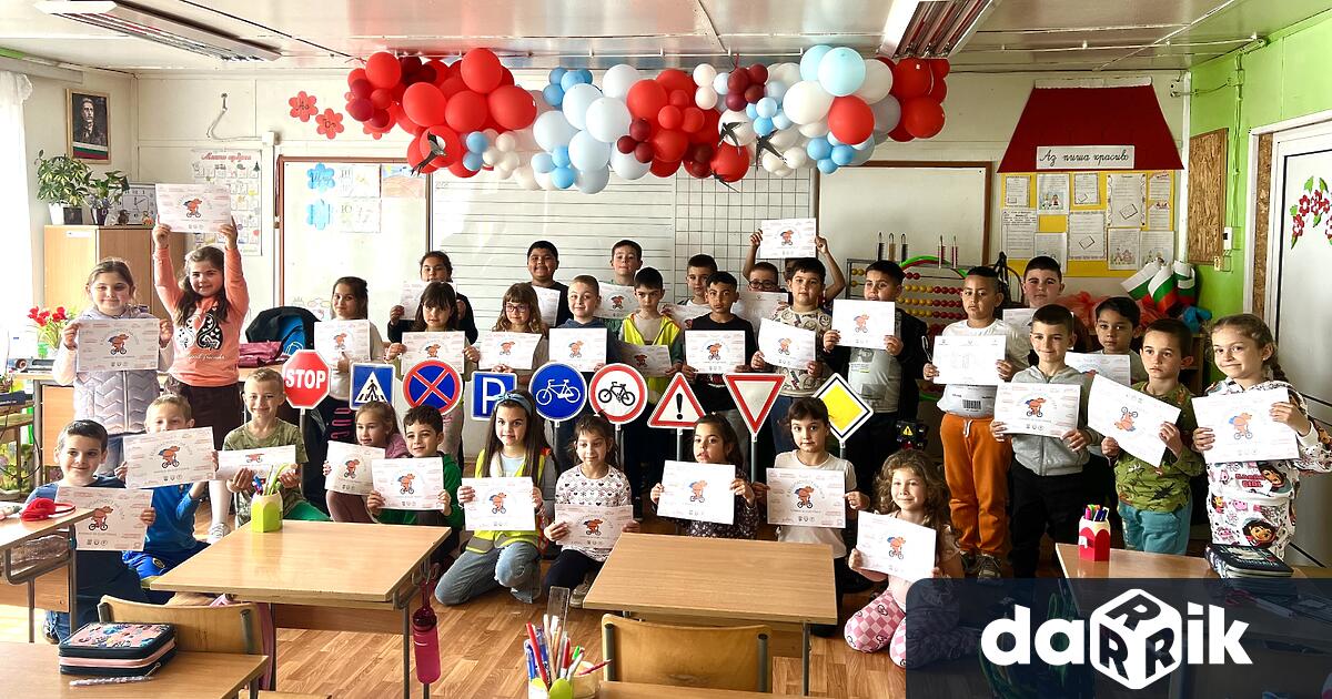 Обучението за правилата по пътищата е важна част от развитието