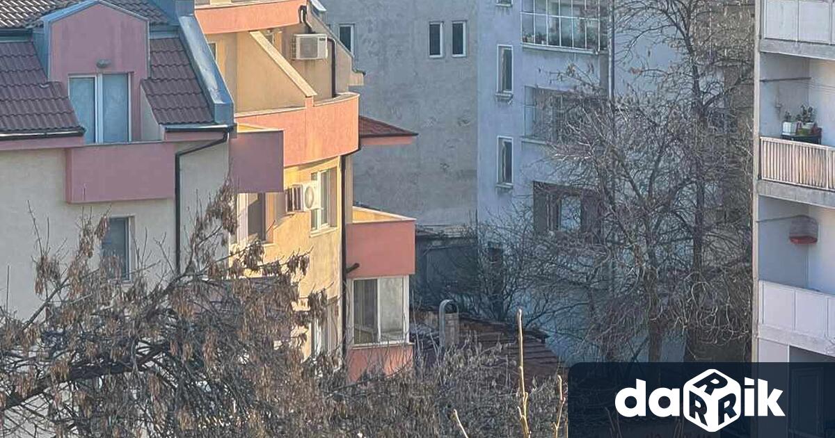Пожарът който избухна рано сутринта вчера в жилищна сграда в
