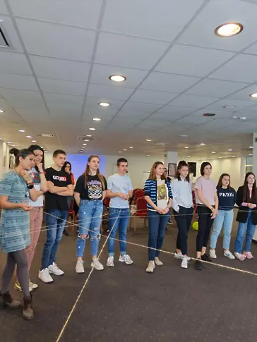  Ученици от ЕГ „ Д-р Петър Берон “ стартират действия по план Power Up! на WWF България 