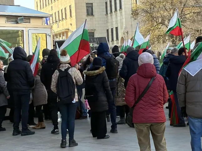  Депутатите от “Величие ” поставят клетва 