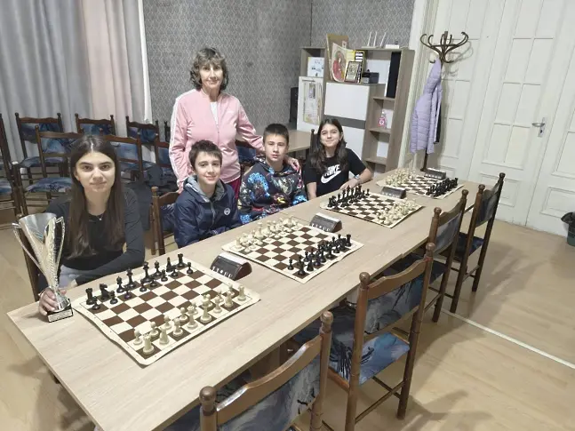  Излъчиха регионалните първенци от „ Ученически игри'25 “ 