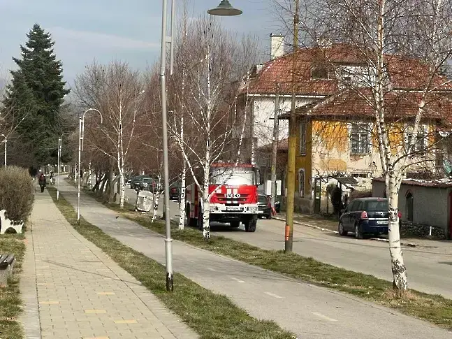 Самозапалване в къща в с. Раждавица причини пожар