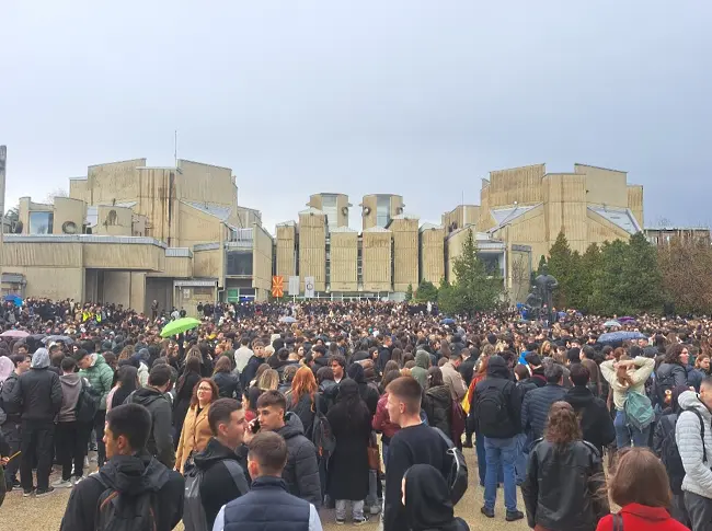 Напрежение и протести в РСМ заради трагедията в Кочани (ОБНОВЕНА)