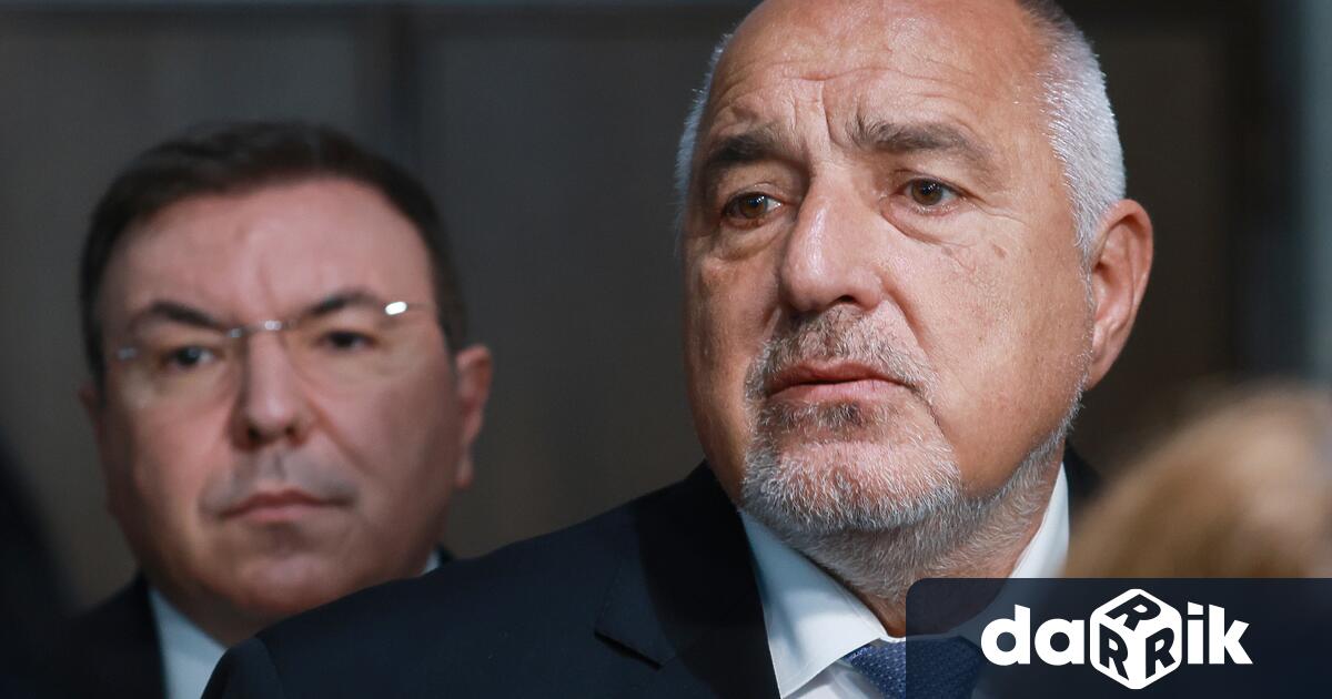 Ултимативното говорене на Пеевски ултимативното говорене на АПС ме връща