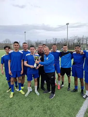  Първо място за тима по футбол на СУ „ Крум Попов “ на ученическите игри в област Плевен 