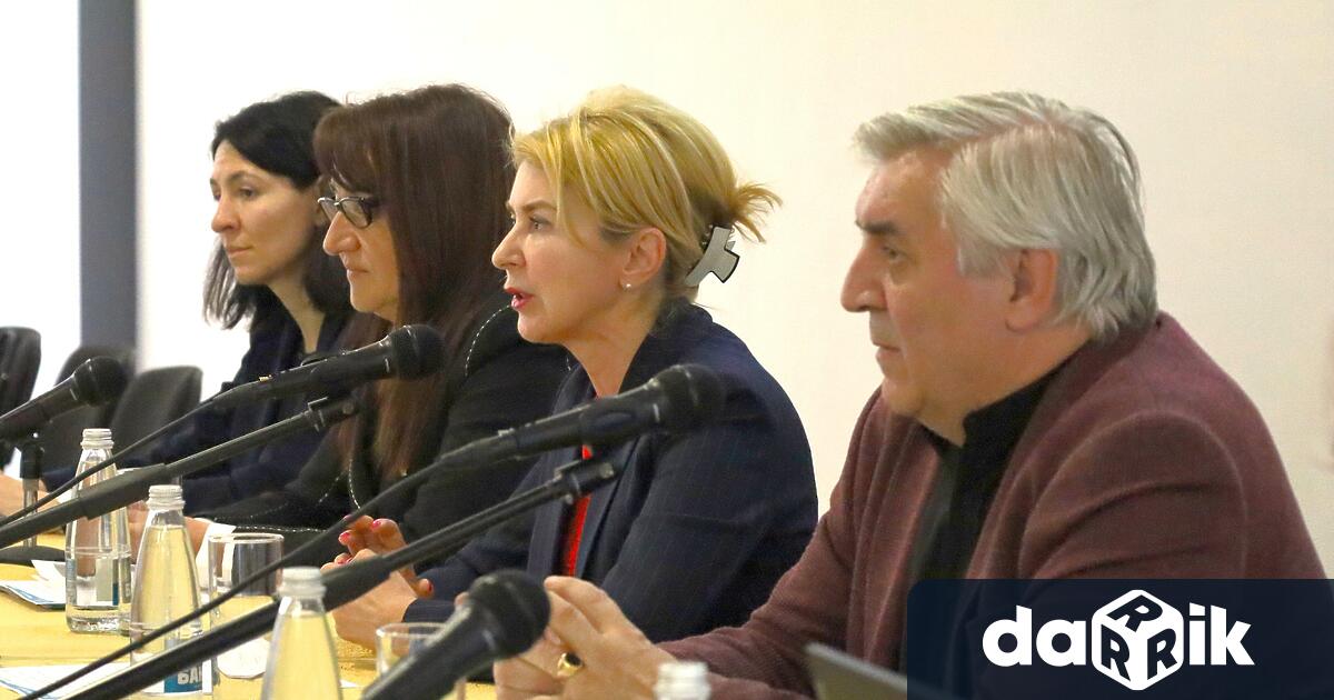 Кметът на община Мездра Иван Аспарухов който е председател на