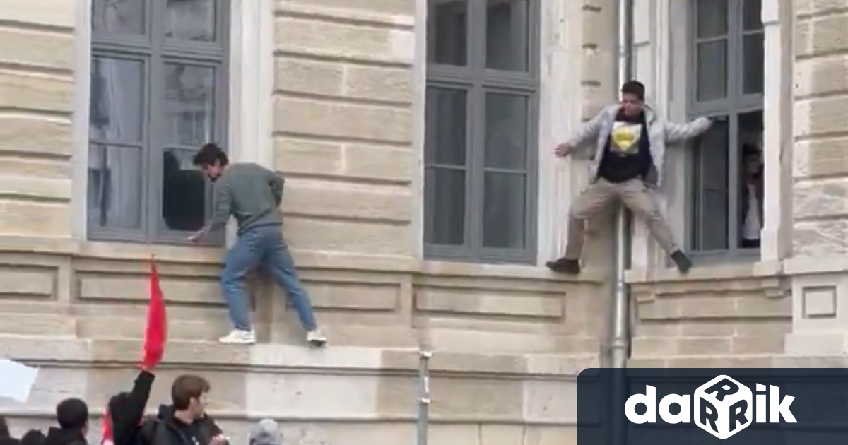 Протестите в Турция продължават с нарастваща интензивност след Студентите