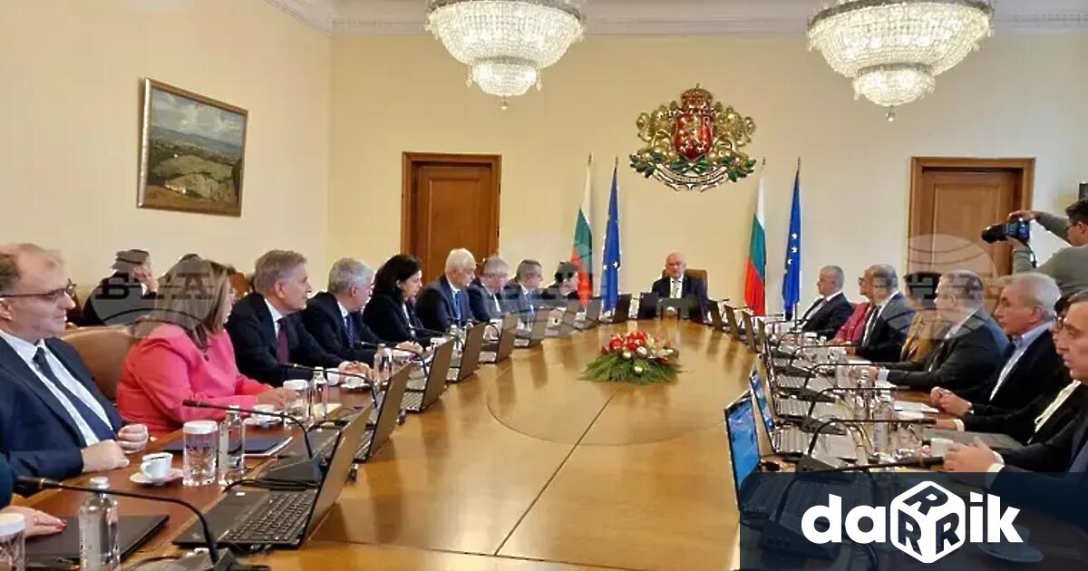 Свикананото от премиераРосен Желязков съвещание на тема пътна безопасност и