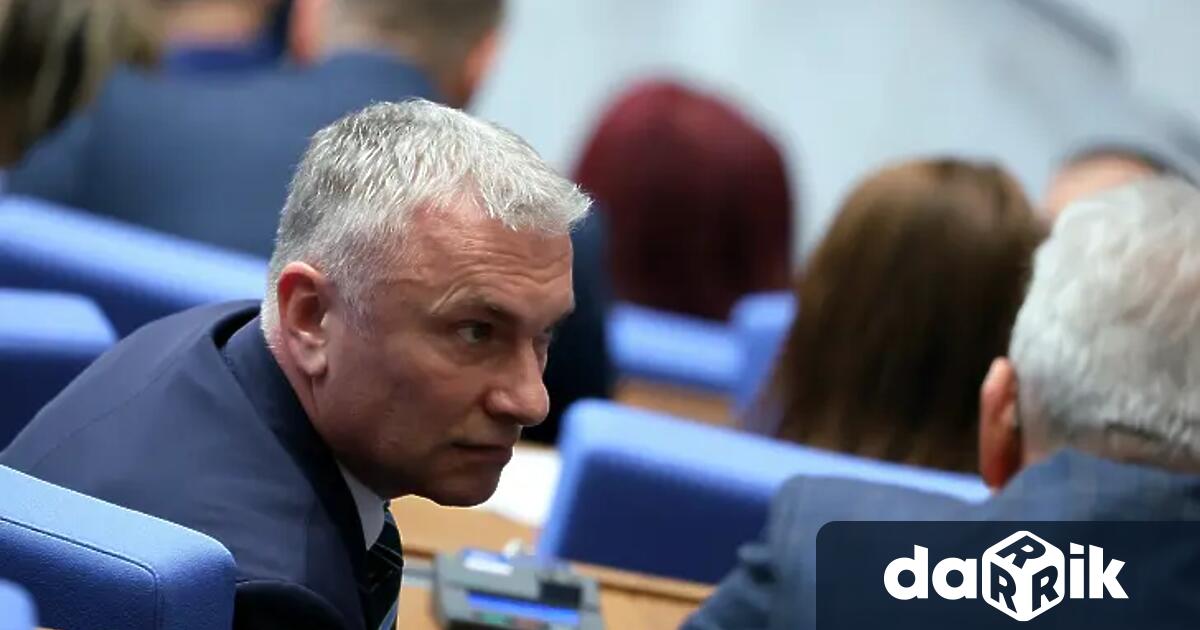 Политическата формация съставена от хората около почетния председател на ДПС