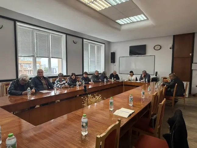  Николай Абрашев организира работна среща в Община Никопол 