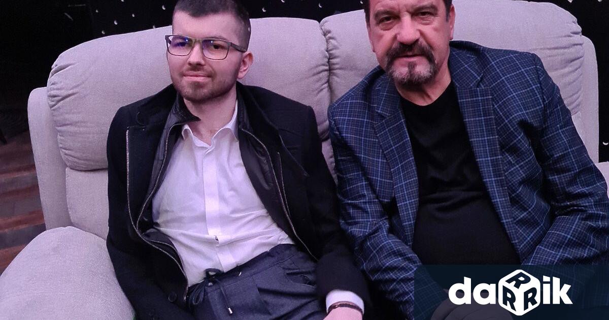 Онлайн дарение тук https pavelandreev bg campaign jivot za ivo SMS с текст DMS IVCHO на